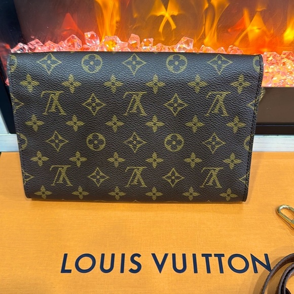 Louis Vuitton Long Monogram Middle pours in good condition - Picture 15 of 17